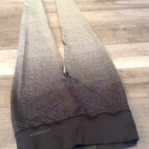 Brooks Streaker Ombre Tights